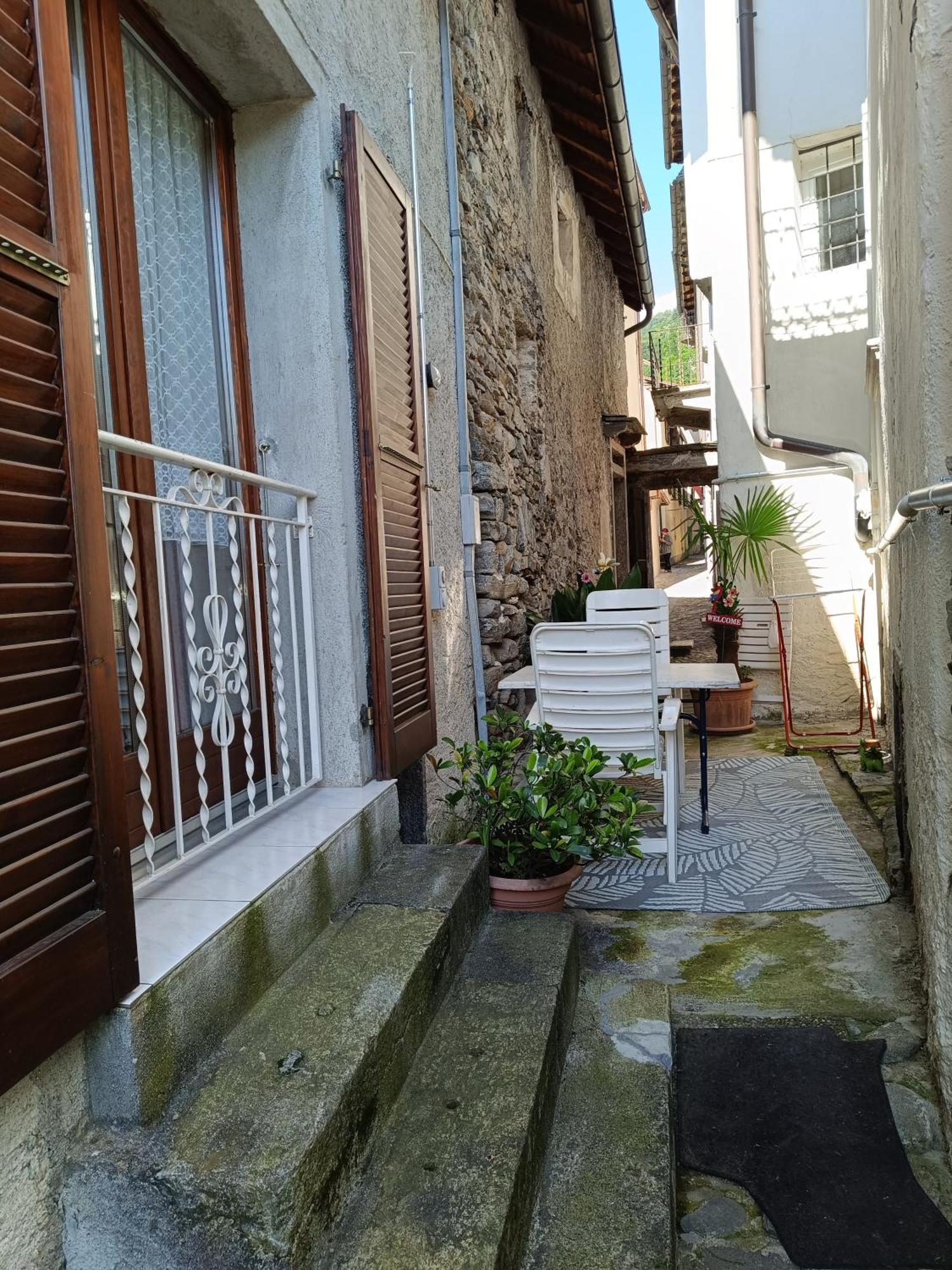 因特拉尼亚Casa Chiara公寓 外观 照片